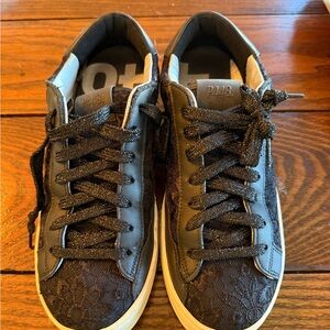 P448 Black Lace Sneakers